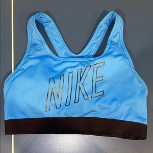 Nike pro sports bra